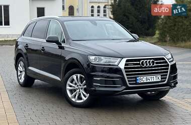 Внедорожник / Кроссовер Audi Q7 2016 в 