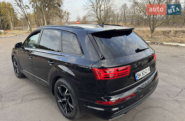 Внедорожник / Кроссовер Audi Q7 2015 в Дубно