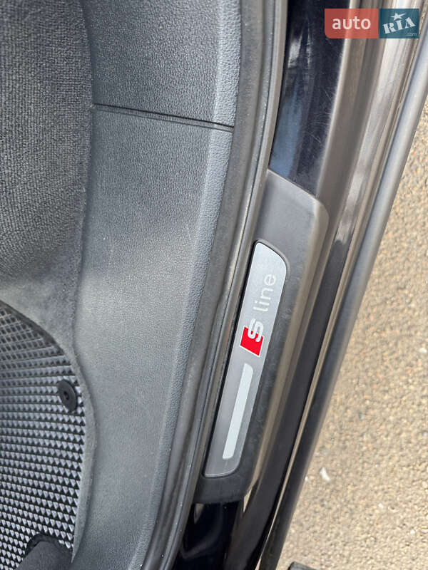 Внедорожник / Кроссовер Audi Q7 2015 в Дубно