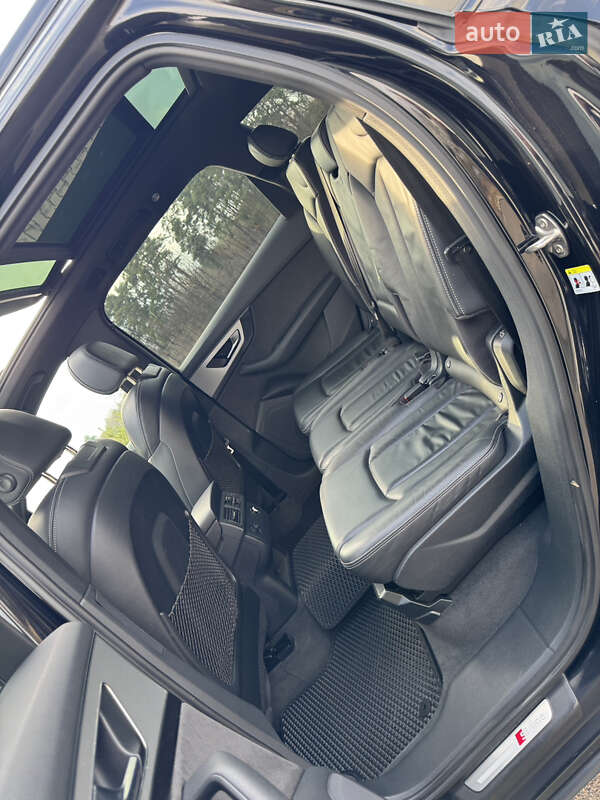 Внедорожник / Кроссовер Audi Q7 2015 в Дубно