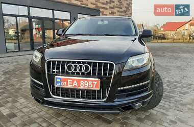 Позашляховик / Кросовер Audi Q7 2012 в 