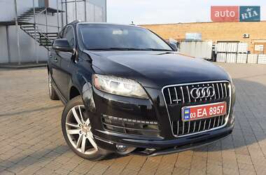 Позашляховик / Кросовер Audi Q7 2012 в 