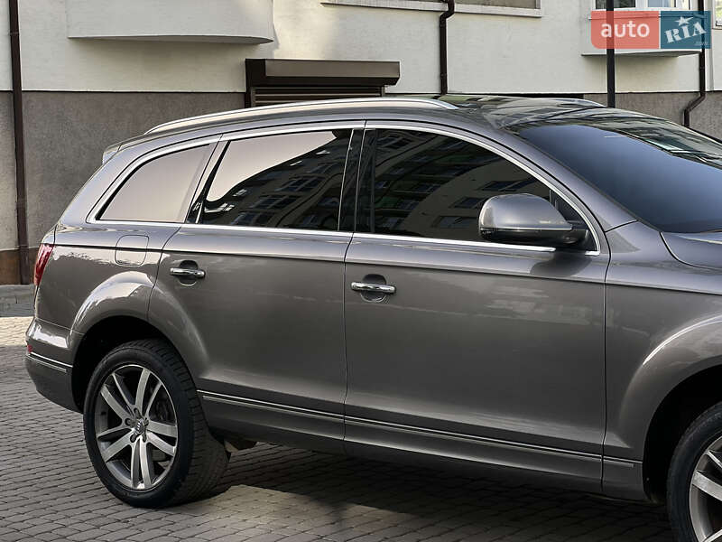 Позашляховик / Кросовер Audi Q7 2012 в Івано-Франківську