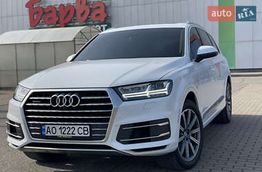 Позашляховик / Кросовер Audi Q7 2018 в 