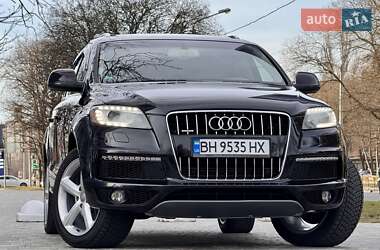 Внедорожник / Кроссовер Audi Q7 2011 в 