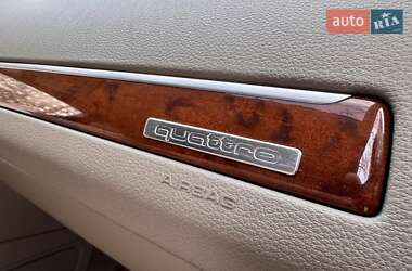 Внедорожник / Кроссовер Audi Q7 2011 в 