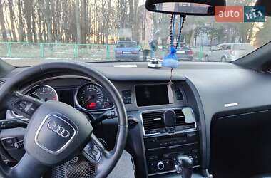 Позашляховик / Кросовер Audi Q7 2007 в 