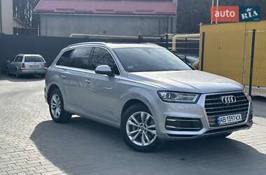 Внедорожник / Кроссовер Audi Q7 2017 в 