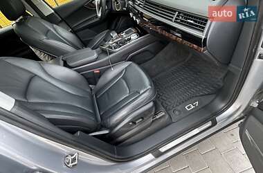 Внедорожник / Кроссовер Audi Q7 2017 в 