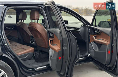 Внедорожник / Кроссовер Audi Q7 2016 в 