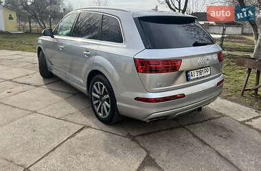 Позашляховик / Кросовер Audi Q7 2017 в 