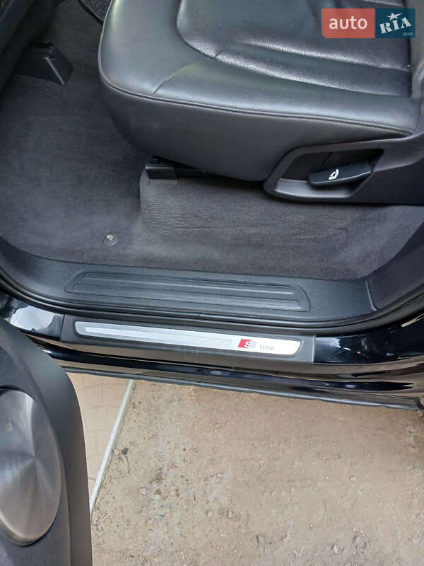Позашляховик / Кросовер Audi Q7 2013 в Одесі