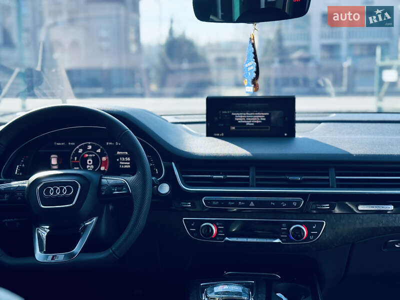 Внедорожник / Кроссовер Audi Q7 2016 в Тячеве фото 11 Внедорожник / Кроссовер Audi Q7 2016 в Тячеве