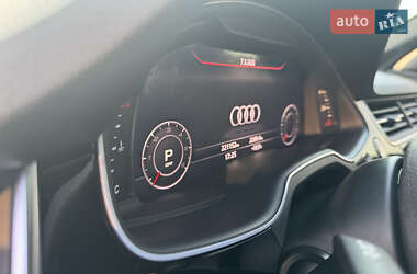 Внедорожник / Кроссовер Audi Q7 2016 в 