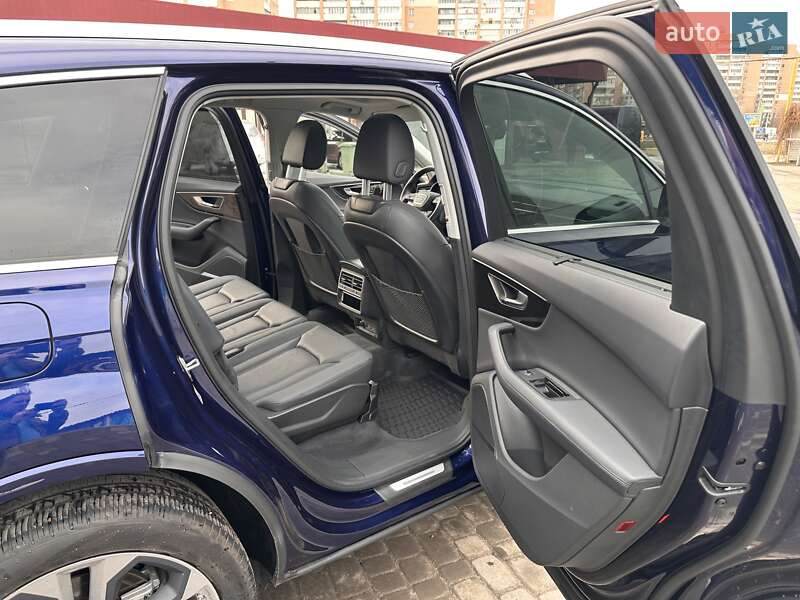 Позашляховик / Кросовер Audi Q7 2023 в Одесі