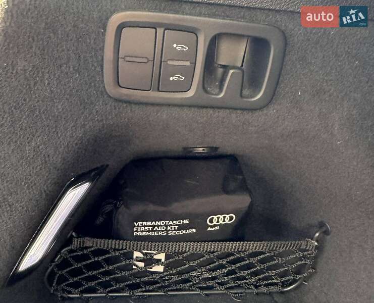 Внедорожник / Кроссовер Audi Q7 2015 в Полтаве