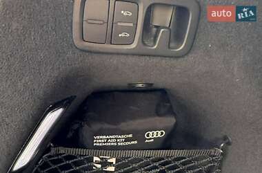 Внедорожник / Кроссовер Audi Q7 2015 в 