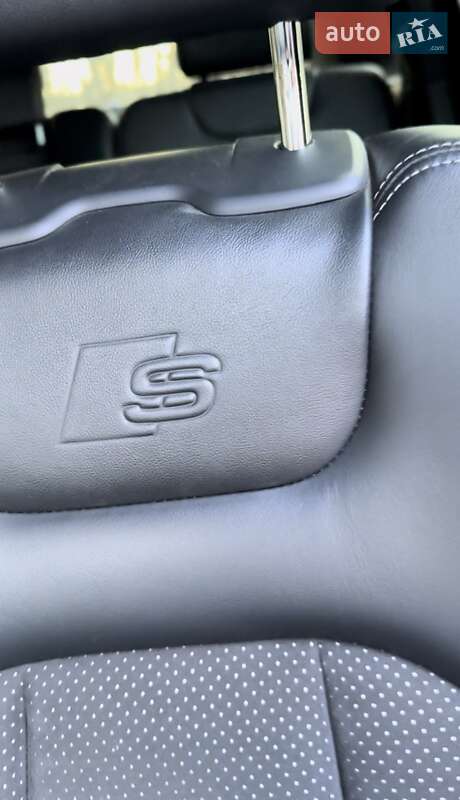 Внедорожник / Кроссовер Audi Q7 2015 в Полтаве