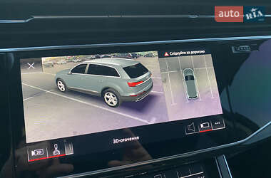 Внедорожник / Кроссовер Audi Q7 2022 в 