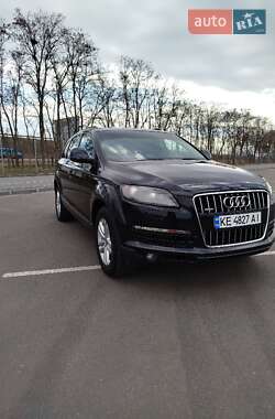 Внедорожник / Кроссовер Audi Q7 2006 в 