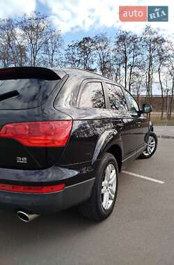 Внедорожник / Кроссовер Audi Q7 2006 в 