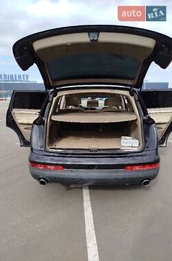 Внедорожник / Кроссовер Audi Q7 2006 в 