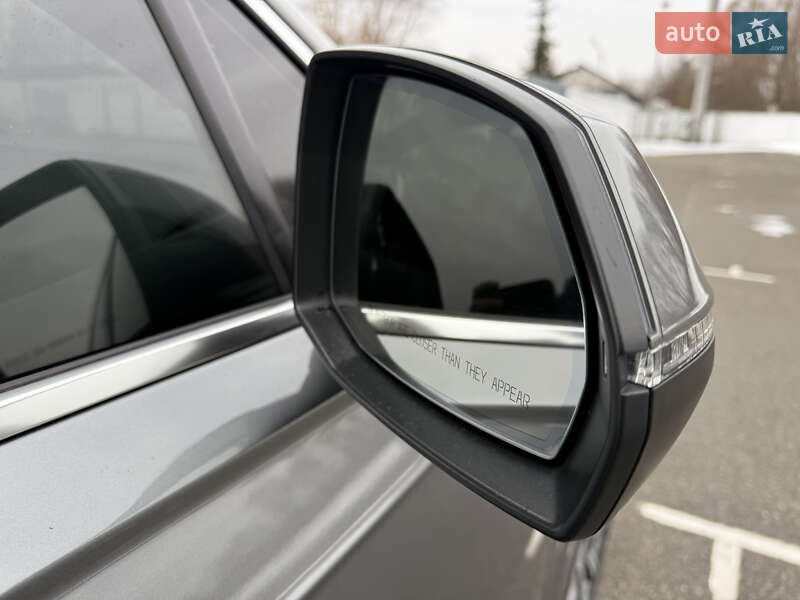 Позашляховик / Кросовер Audi Q7 2016 в Полтаві