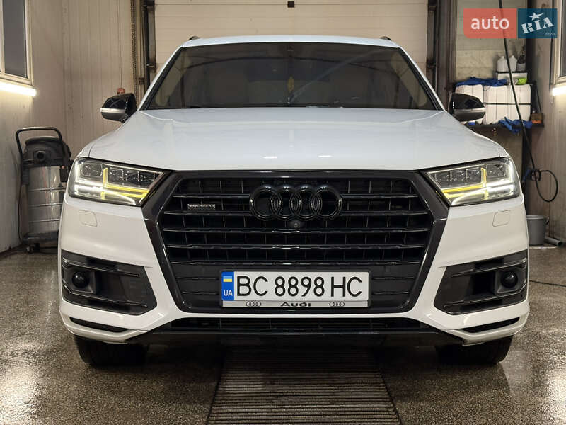 Позашляховик / Кросовер Audi Q7 2016 в Львові