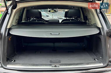 Внедорожник / Кроссовер Audi Q7 2006 в 