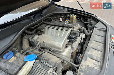 Внедорожник / Кроссовер Audi Q7 2006 в 