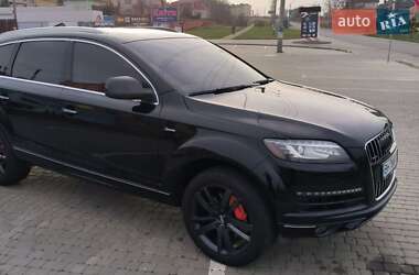 Внедорожник / Кроссовер Audi Q7 2014 в 