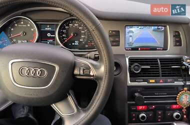 Внедорожник / Кроссовер Audi Q7 2014 в 
