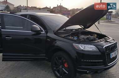 Внедорожник / Кроссовер Audi Q7 2014 в 