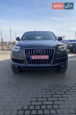 Внедорожник / Кроссовер Audi Q7 2012 в 