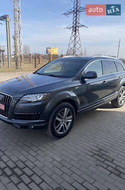 Внедорожник / Кроссовер Audi Q7 2012 в 