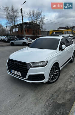 Позашляховик / Кросовер Audi Q7 2016 в Києві