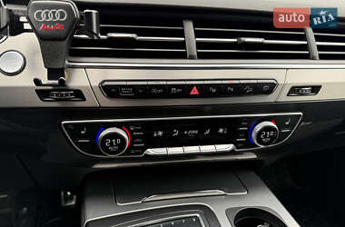 Внедорожник / Кроссовер Audi Q7 2018 в 