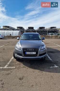 Позашляховик / Кросовер Audi Q7 2013 в 