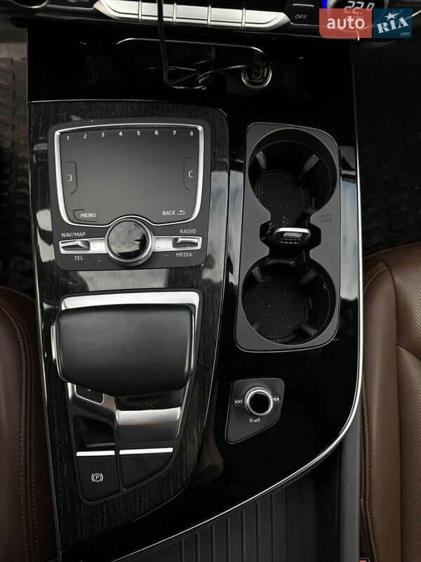 Внедорожник / Кроссовер Audi Q7 2019 в Трускавце