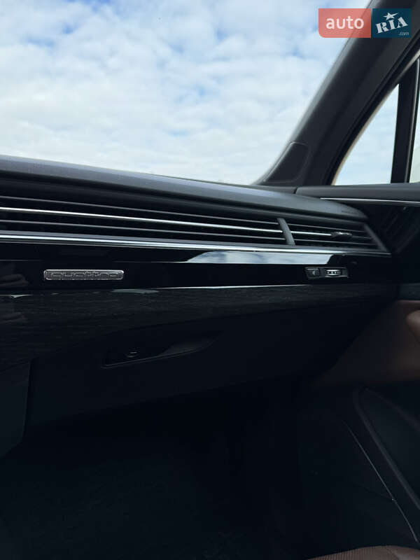 Внедорожник / Кроссовер Audi Q7 2019 в Трускавце