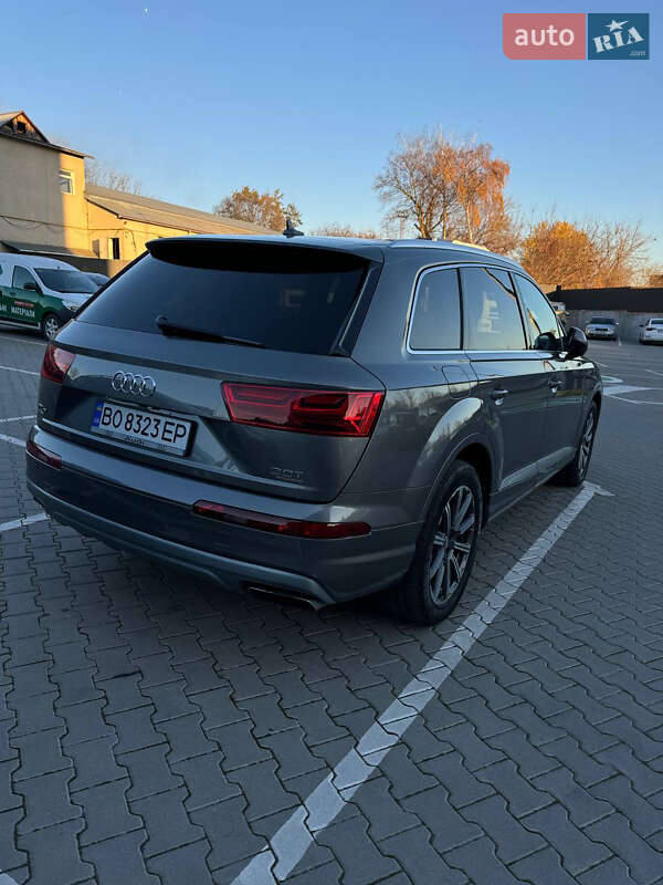 Позашляховик / Кросовер Audi Q7 2016 в Тернополі