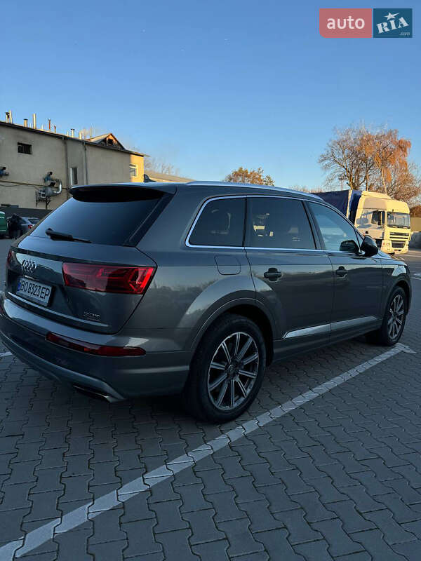 Позашляховик / Кросовер Audi Q7 2016 в Тернополі