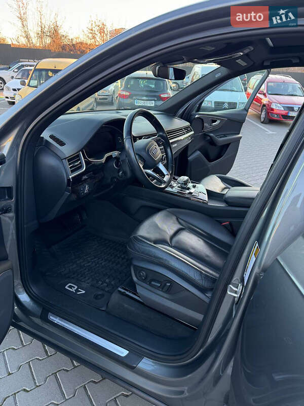 Позашляховик / Кросовер Audi Q7 2016 в Тернополі