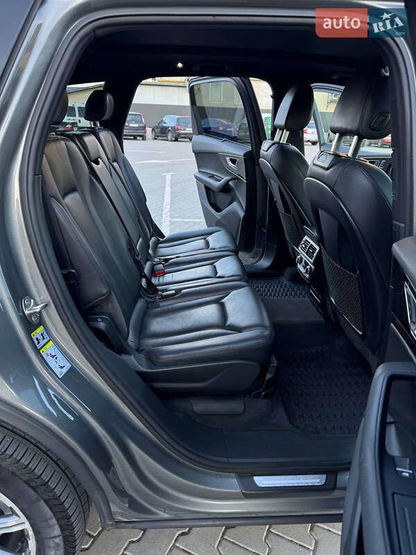 Позашляховик / Кросовер Audi Q7 2016 в Тернополі