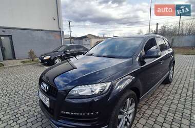 Внедорожник / Кроссовер Audi Q7 2011 в 