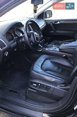 Внедорожник / Кроссовер Audi Q7 2011 в 