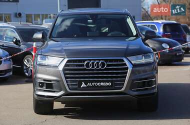 Внедорожник / Кроссовер Audi Q7 2019 в Киеве