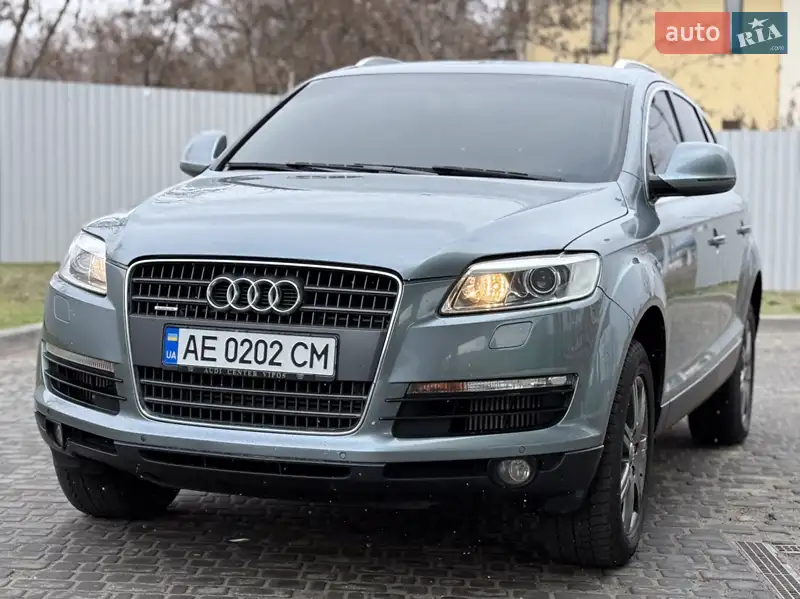 Audi Q7