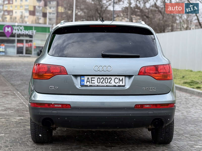 Внедорожник / Кроссовер Audi Q7 2006 в Днепре