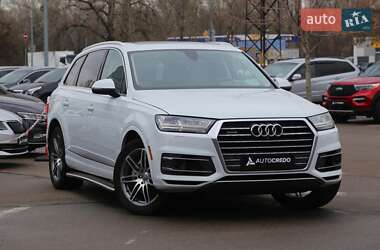 Внедорожник / Кроссовер Audi Q7 2016 в Киеве